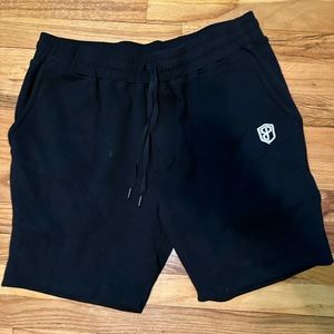 Born Primitive men’s cloud short (L)